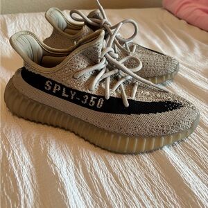 Adidas Yeezy Boost 350 V2